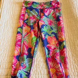 Lilly Pulitzer leggings. Size medium (6-7).